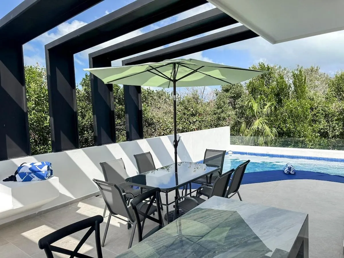 Beautiful House With A Private Pool location